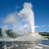 Castle Geyser erupts hot water for about 20 minutes in a vertical column that reaches a height of 90 feet (27 m), Yellowstone National Park, Wyoming, US
<BR><BR>More images at www.arterra.be</P>